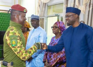 La Diplomatie Sénégalaise à la Croisée des Chemins : La Visite d’Ousmane Sonko au Burkina Faso et la Nouvelle Ère Panafricaniste